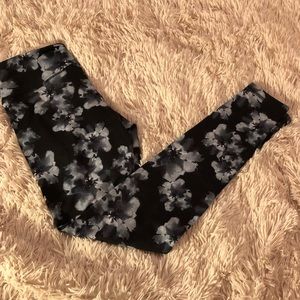 Old Navy Floral Athletic Leggings